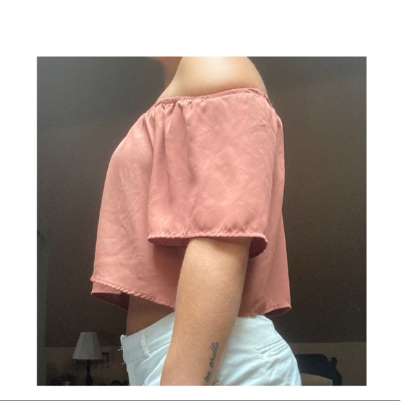 Off The Shoulder Crop Top - Picture 6 of 6